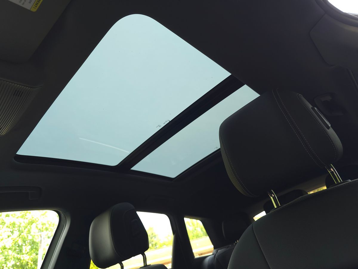 Audi Q4 photo 52
