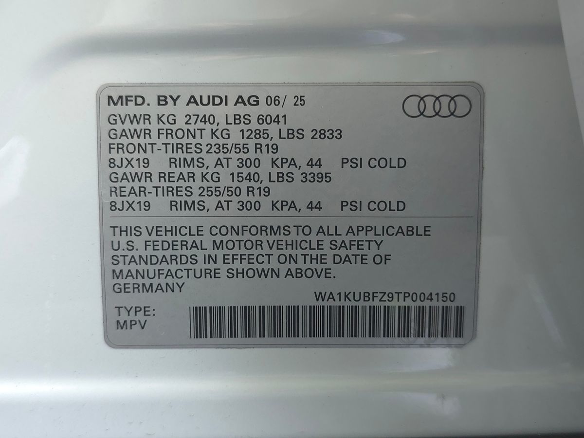 Audi Q4 photo 53