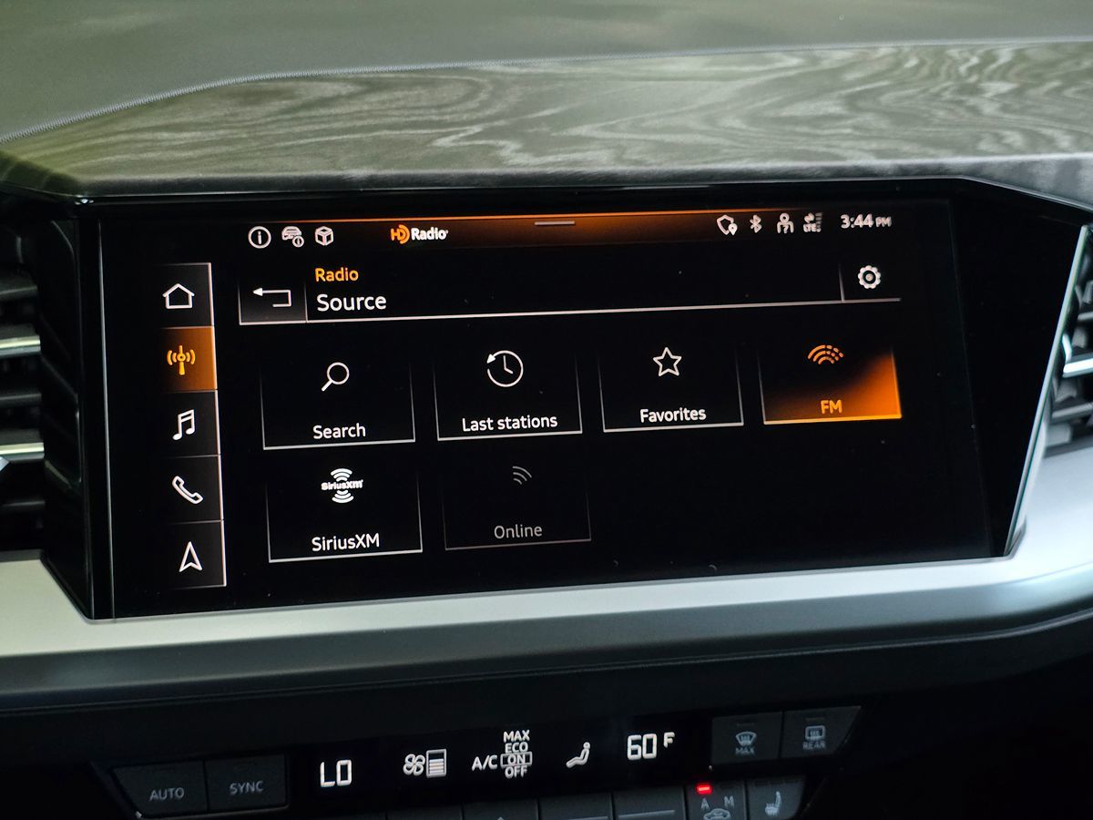 Audi Q4 photo 34