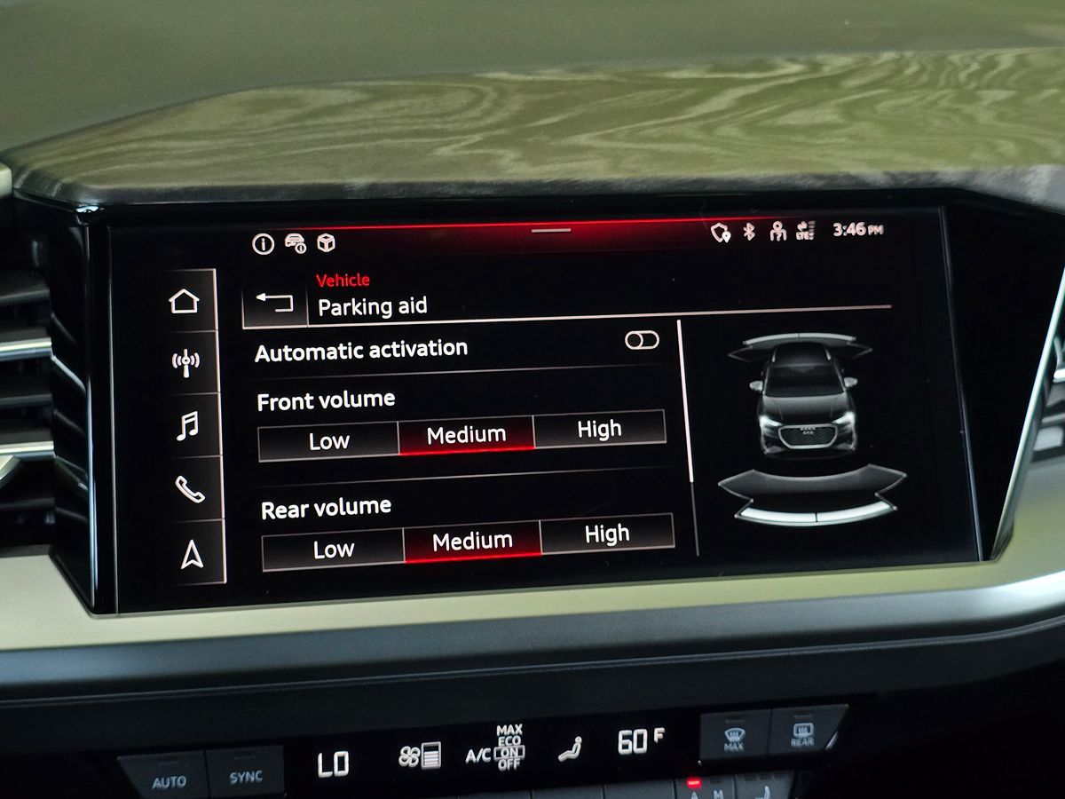 Audi Q4 photo 39
