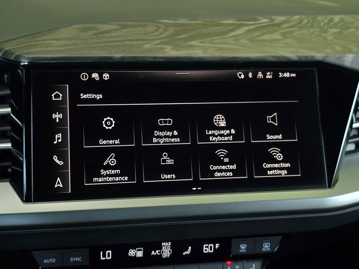 Audi Q4 photo 44