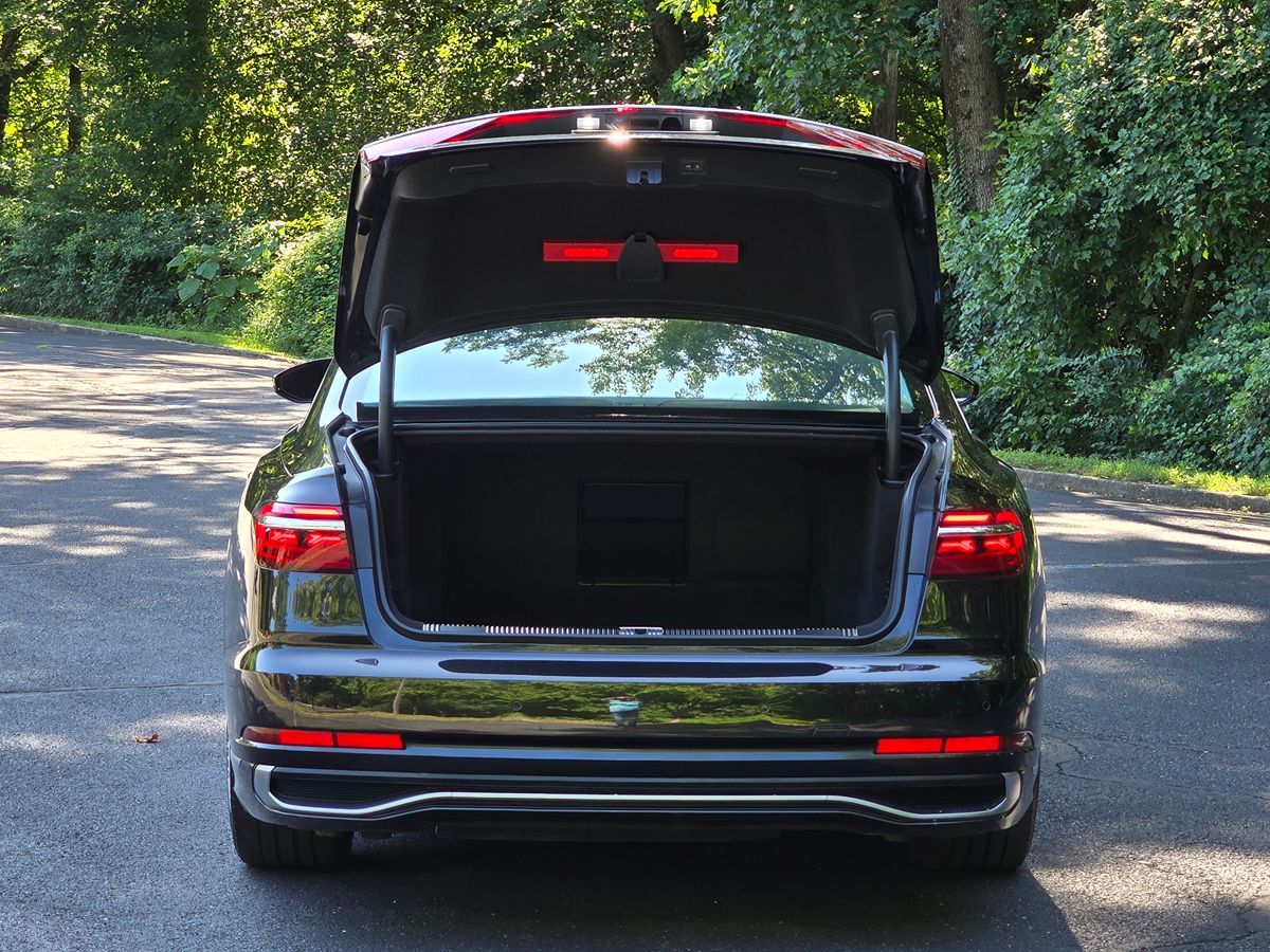 Audi A8 photo 63