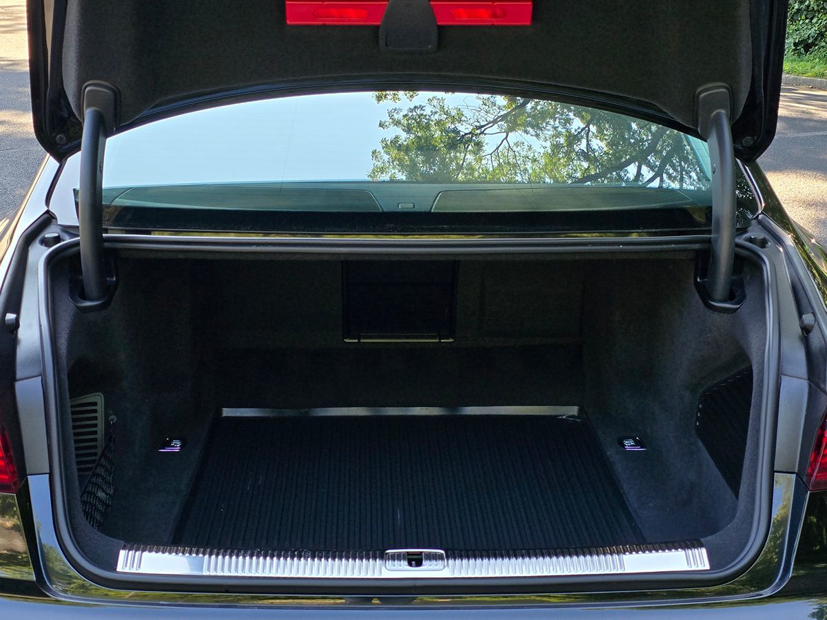 Audi A8 photo 64