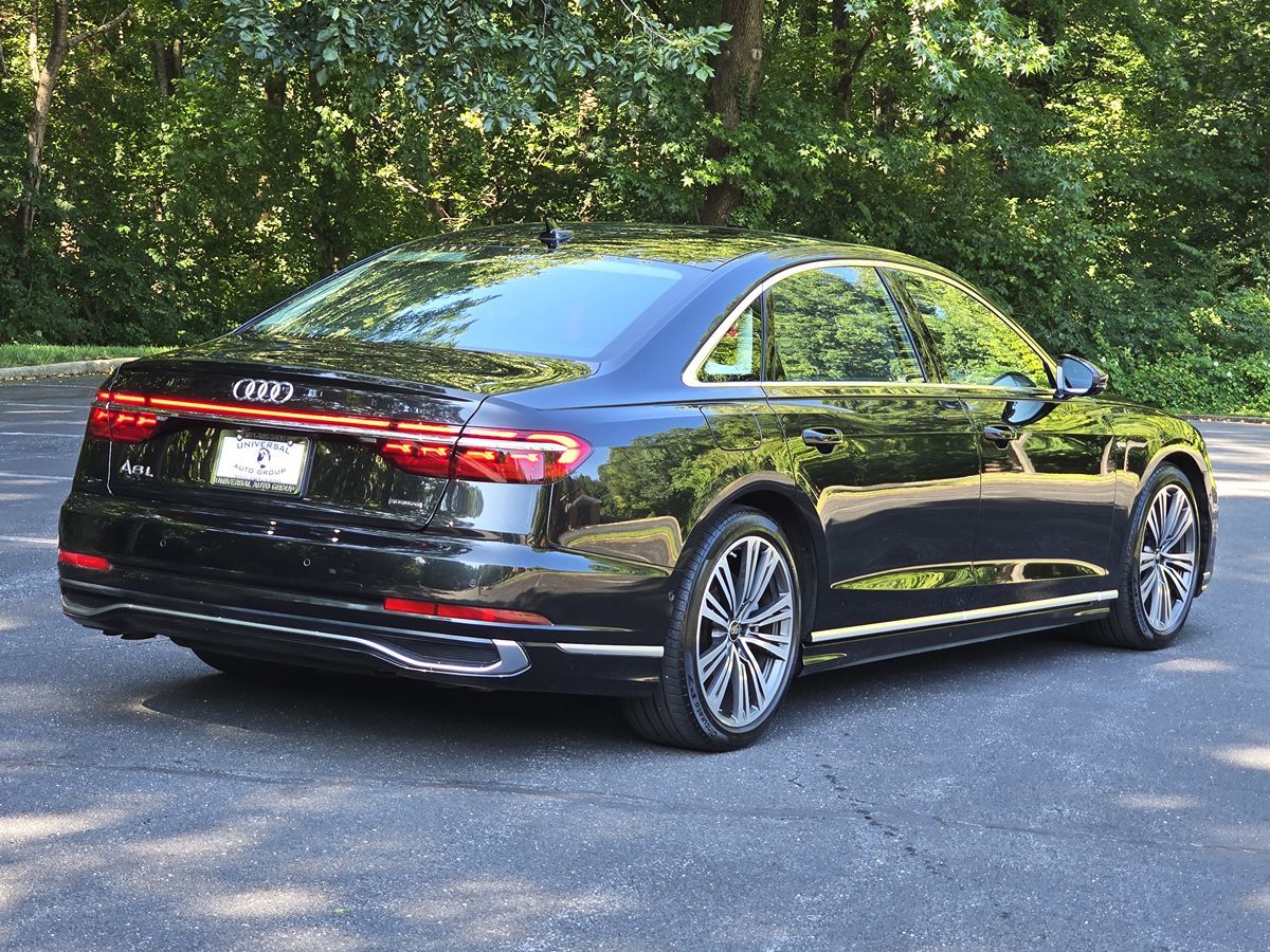Audi A8 photo 6
