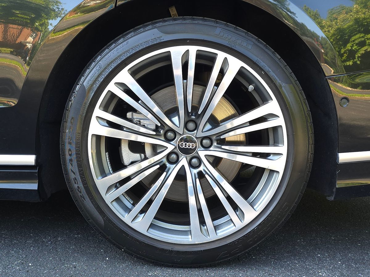 Audi A8 photo 61