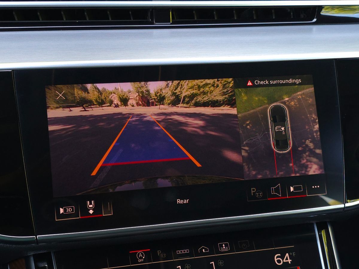 Audi A8 photo 31