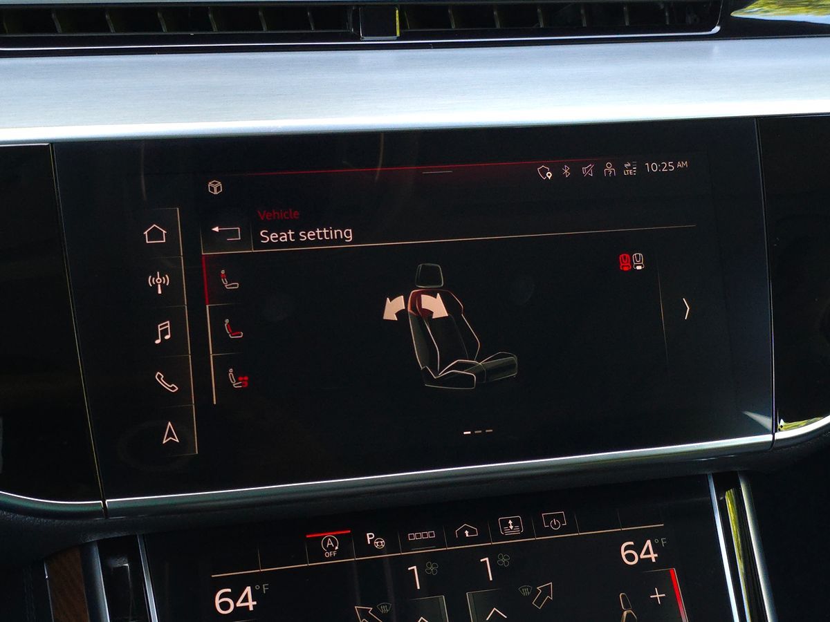 Audi A8 photo 41