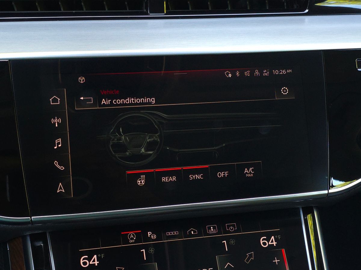 Audi A8 photo 44