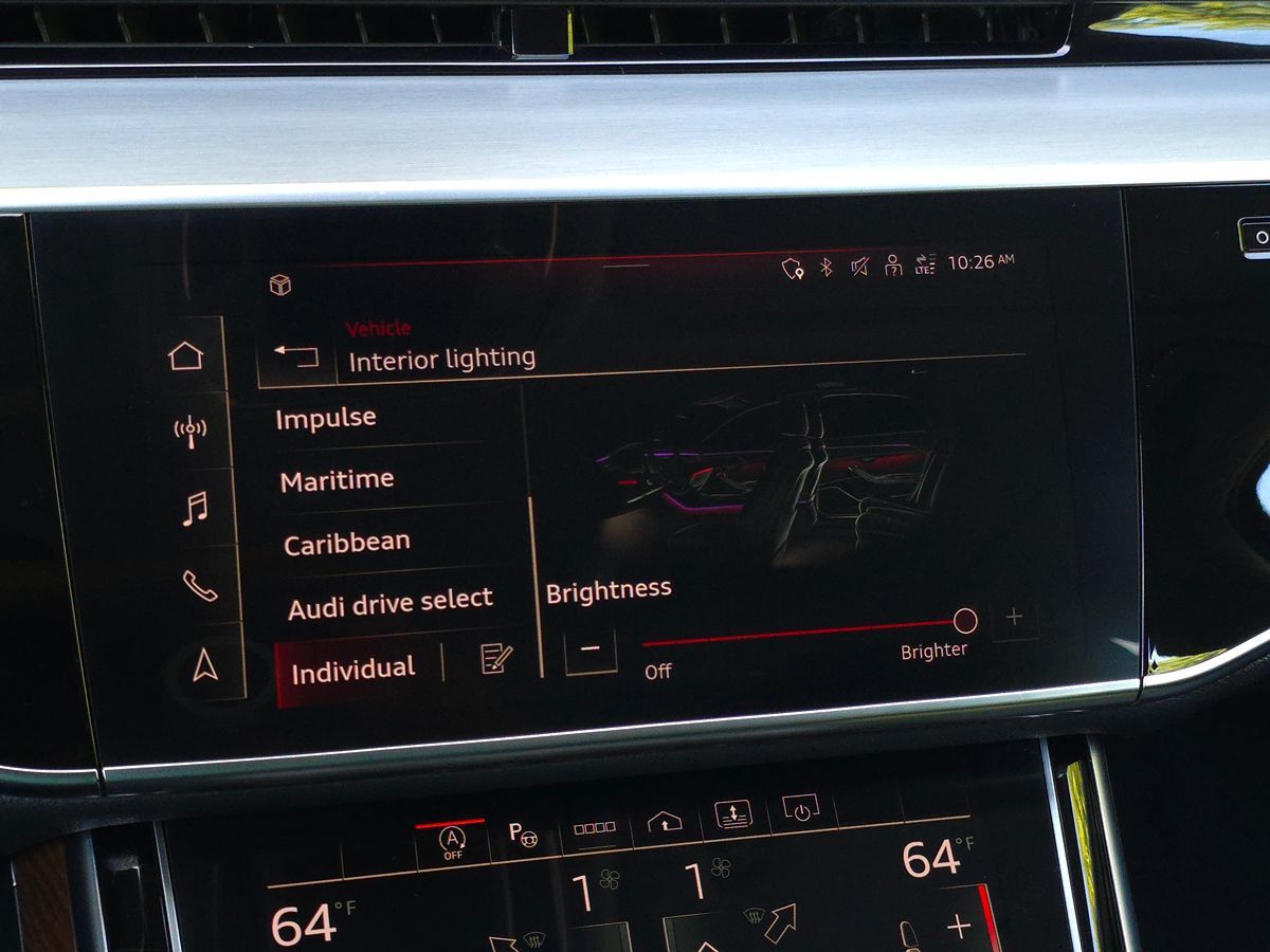 Audi A8 photo 45