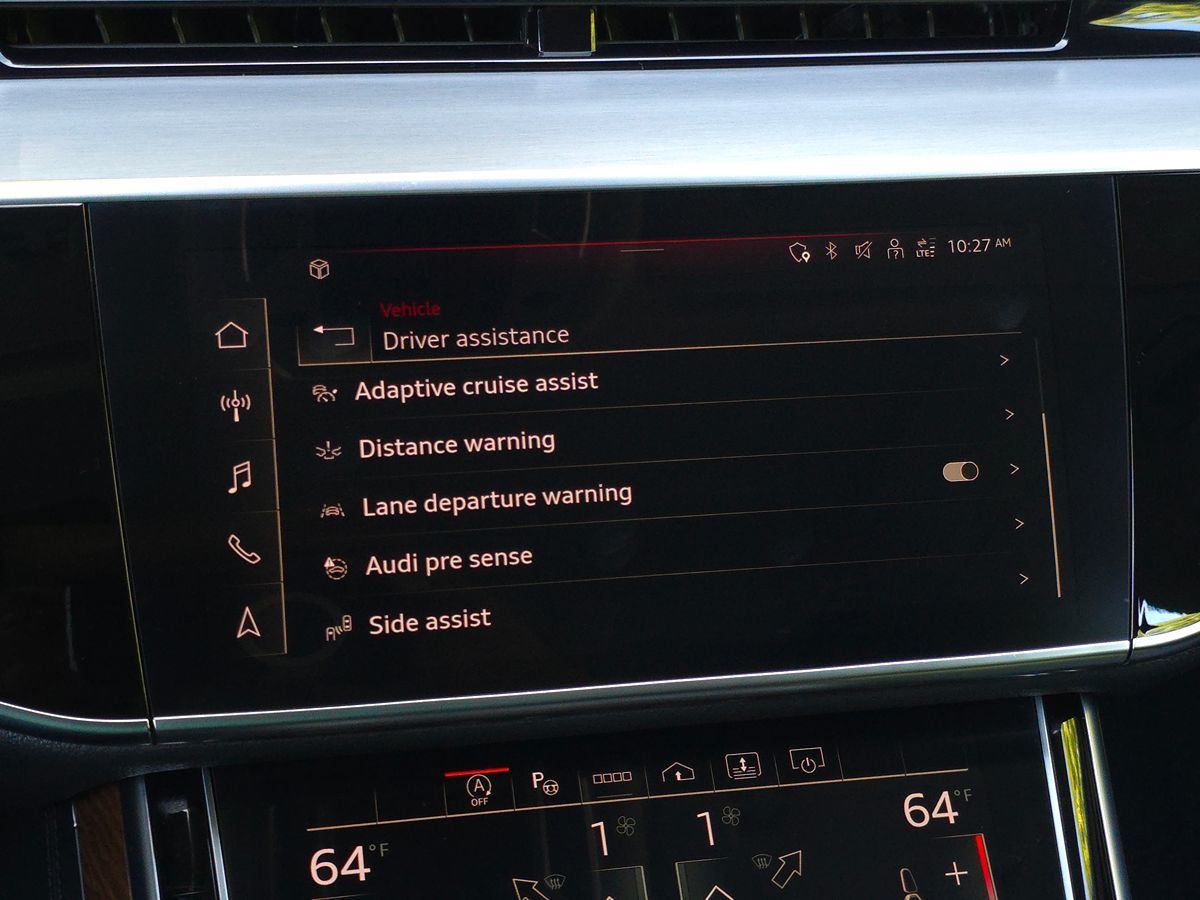 Audi A8 photo 50