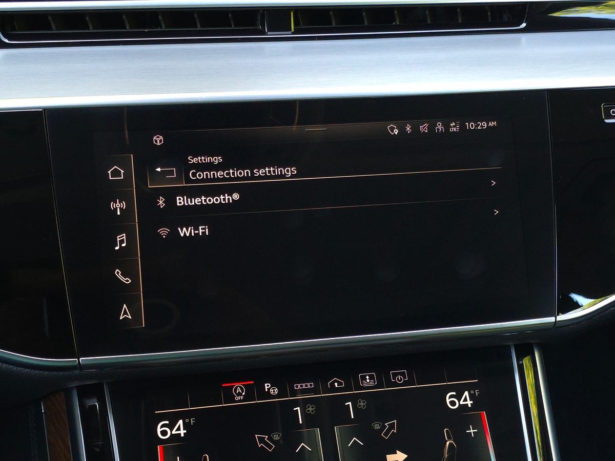 Audi A8 photo 57