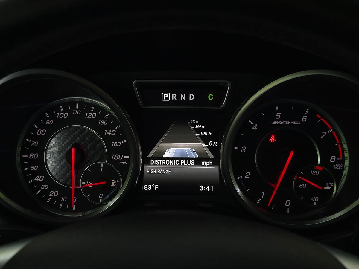 Mercedes-Benz AMG G 63 photo 32