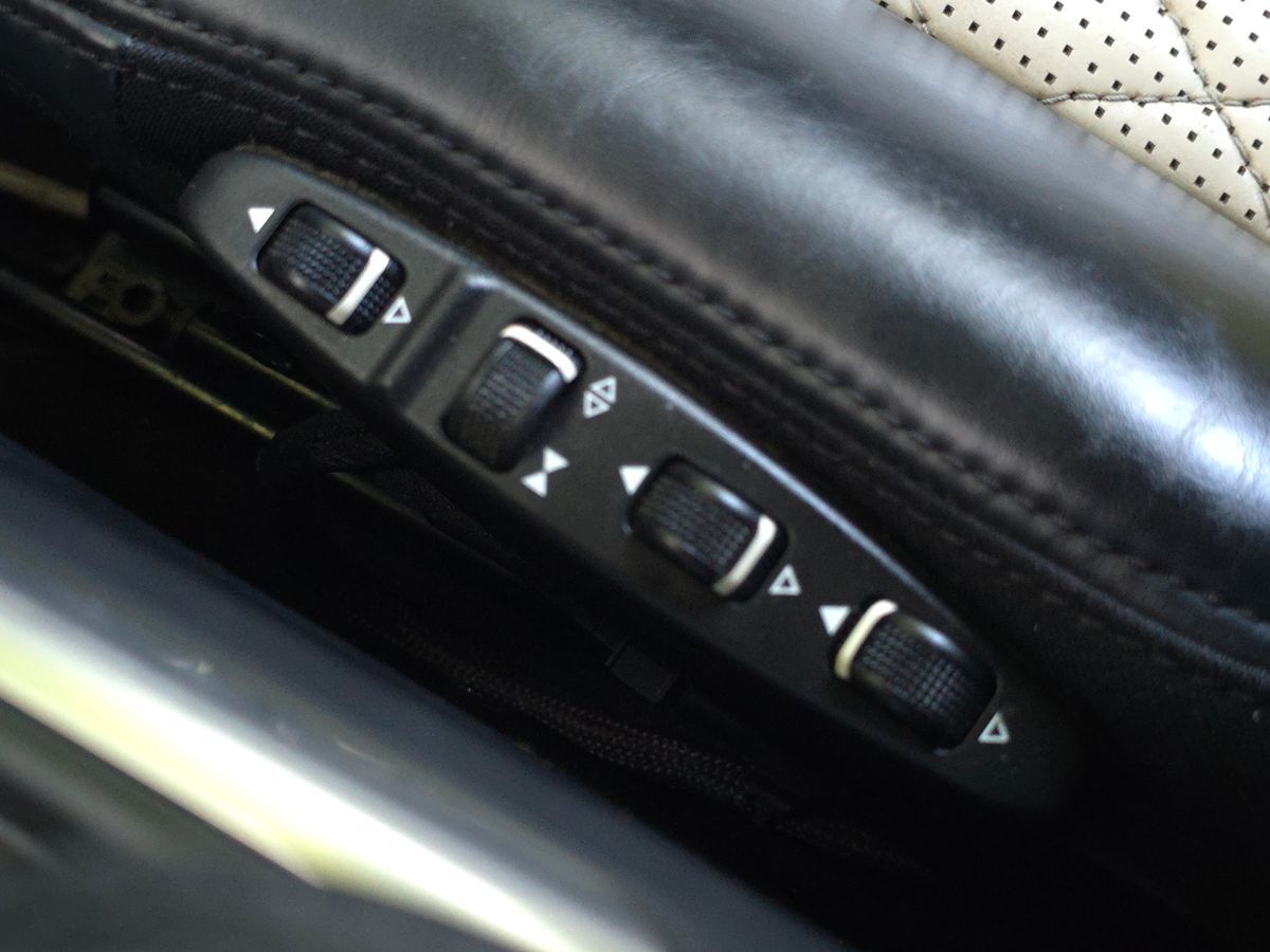Mercedes-Benz AMG G 63 photo 41