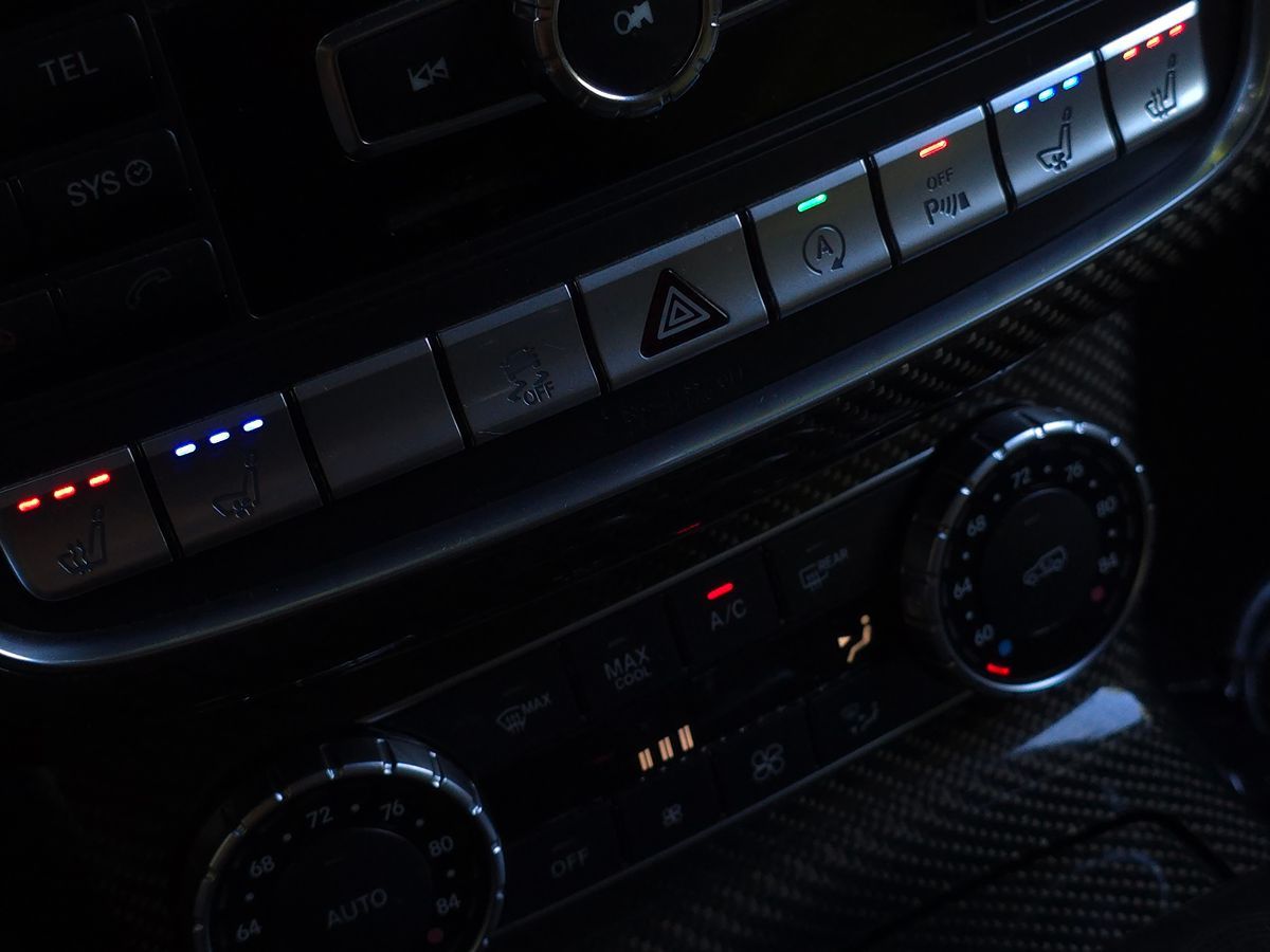 Mercedes-Benz AMG G 63 photo 39