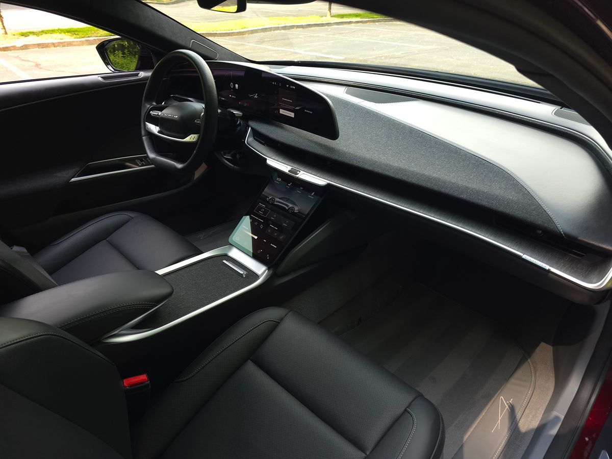 Lucid Air photo 22