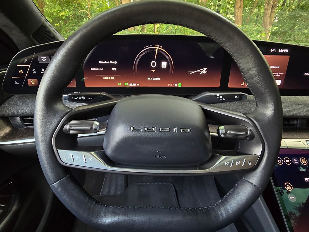 Lucid Air photo 28