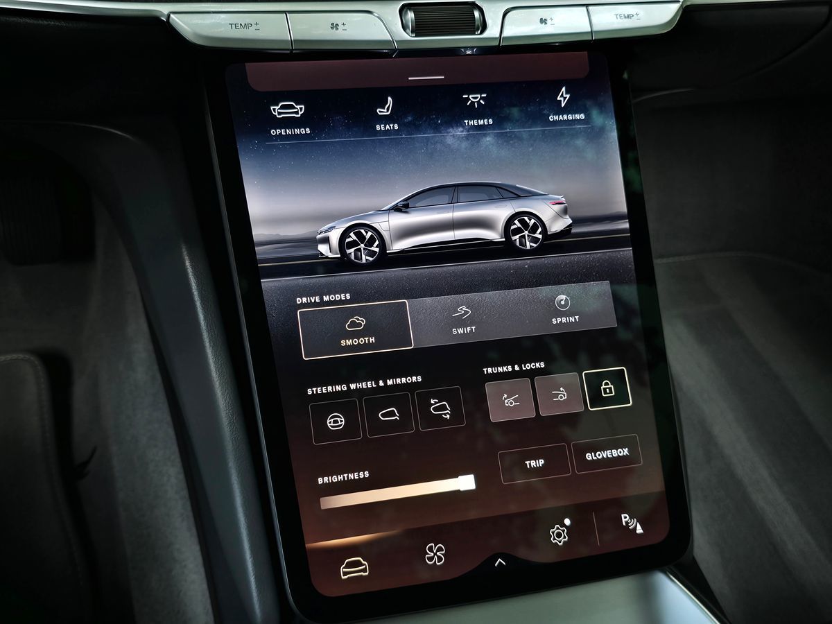 Lucid Air photo 37