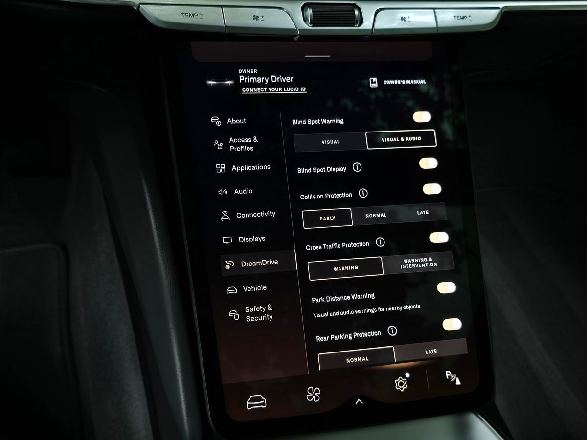 Lucid Air photo 50