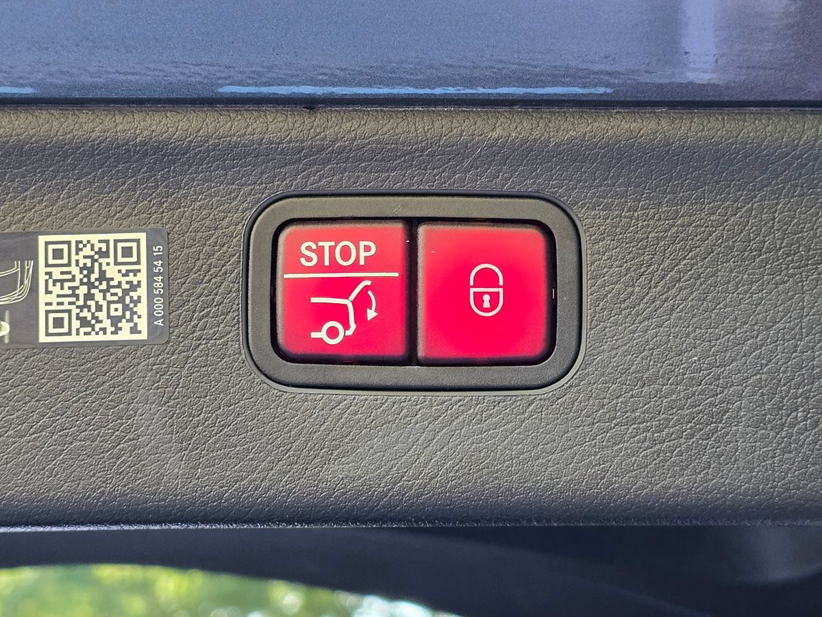 Mercedes-Benz EQS 580 photo 87