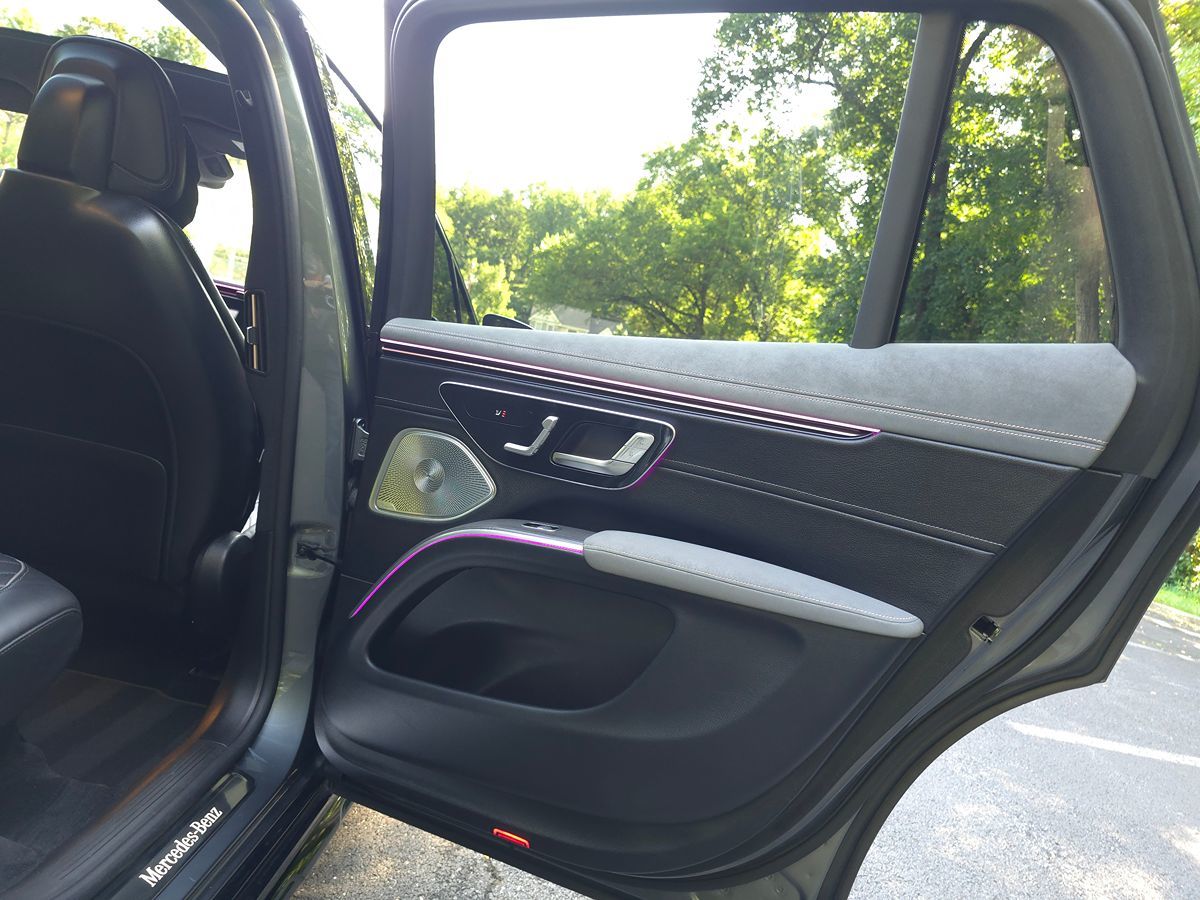 Mercedes-Benz EQS 580 photo 26
