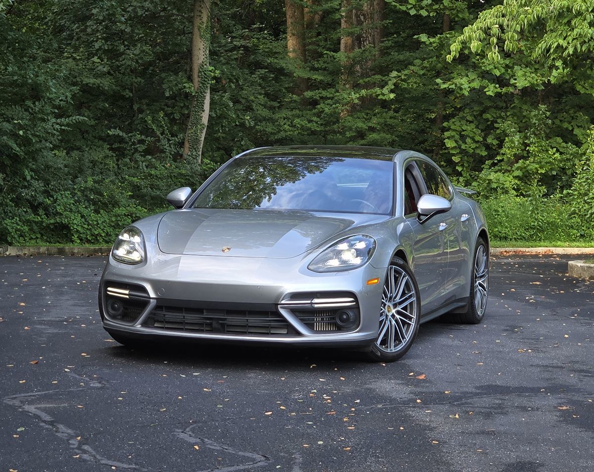 2018 Porsche Panamera Turbo