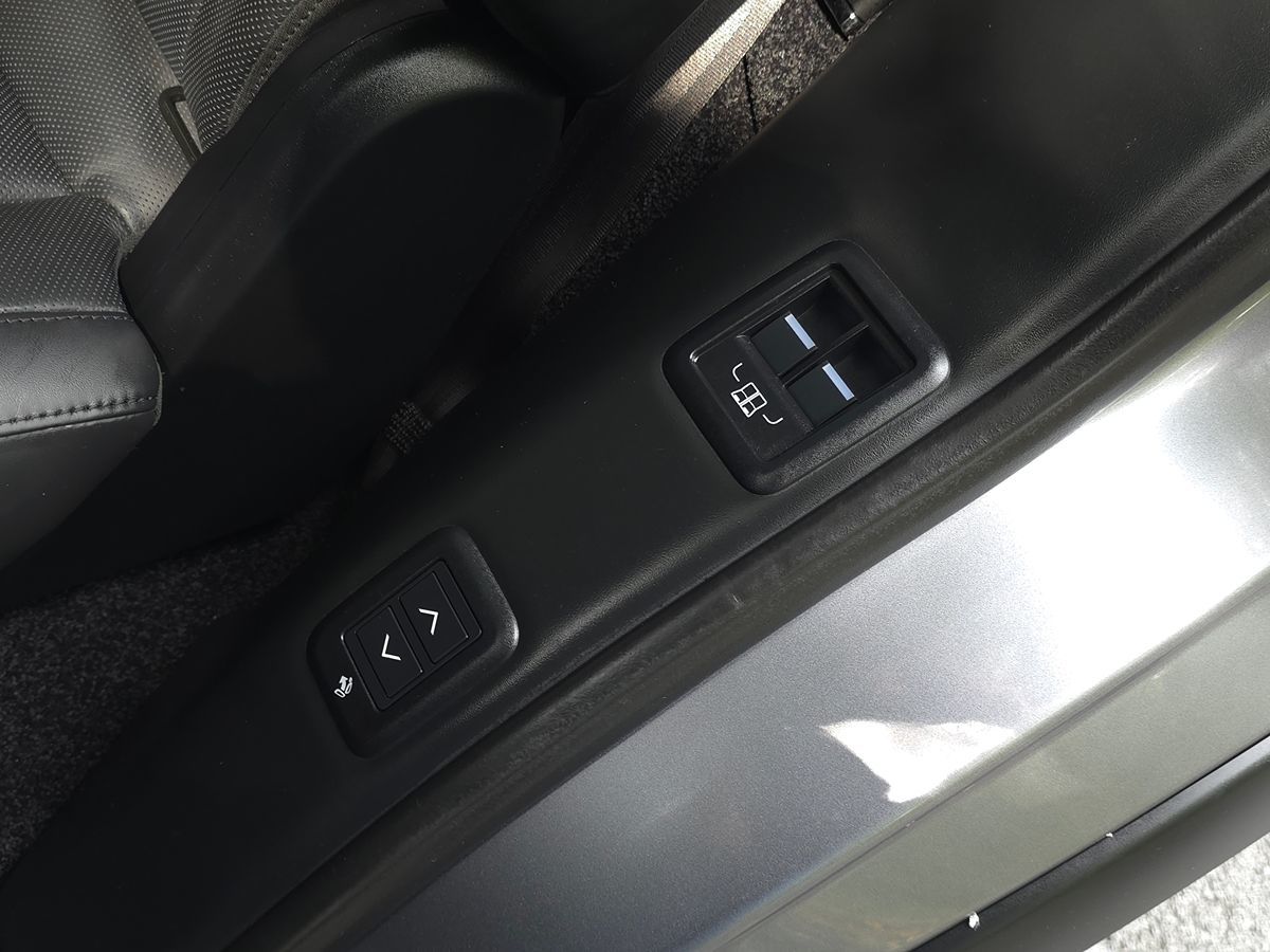 Land Rover Range Rover photo 17
