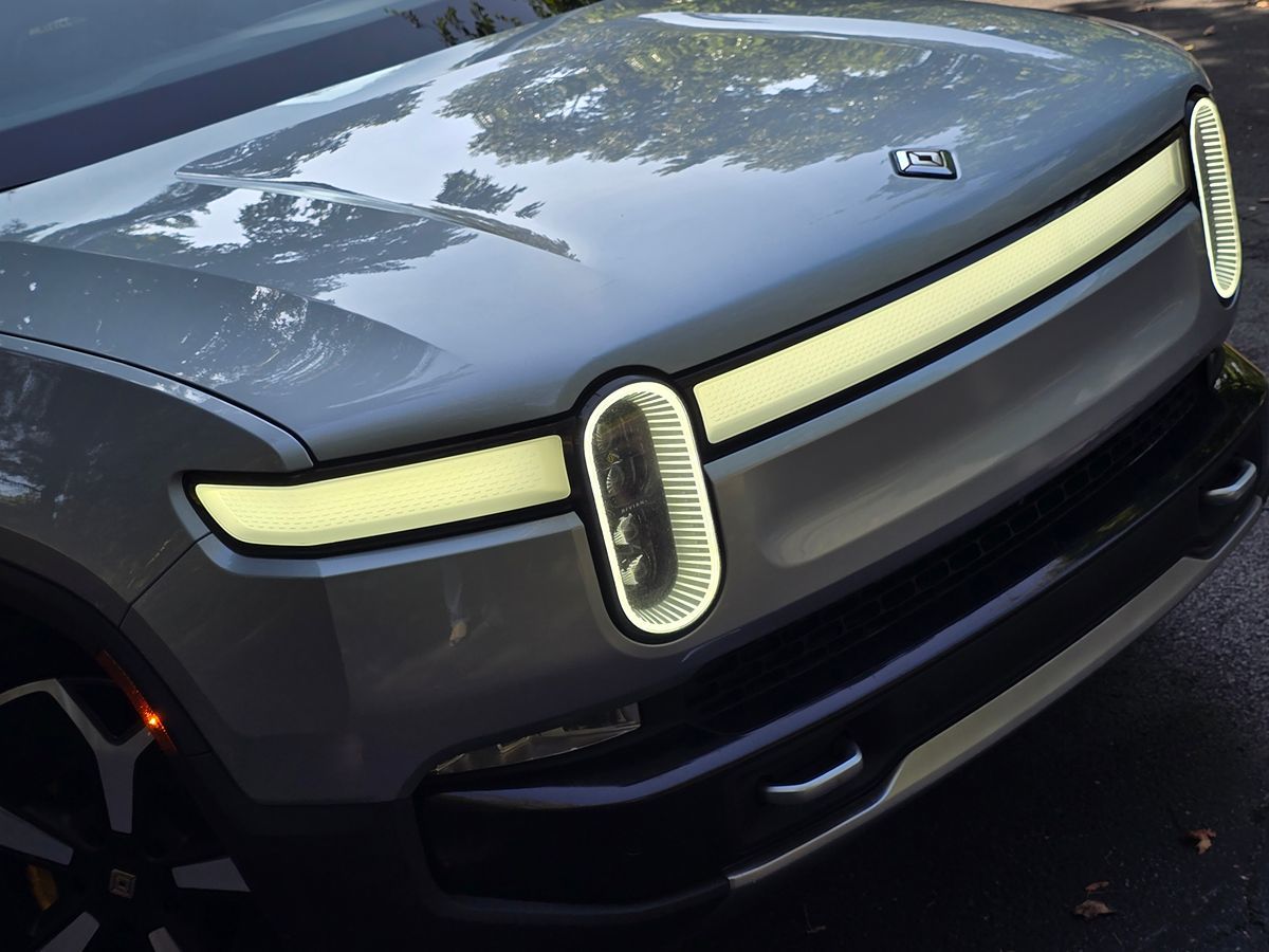 Rivian R1S photo 63