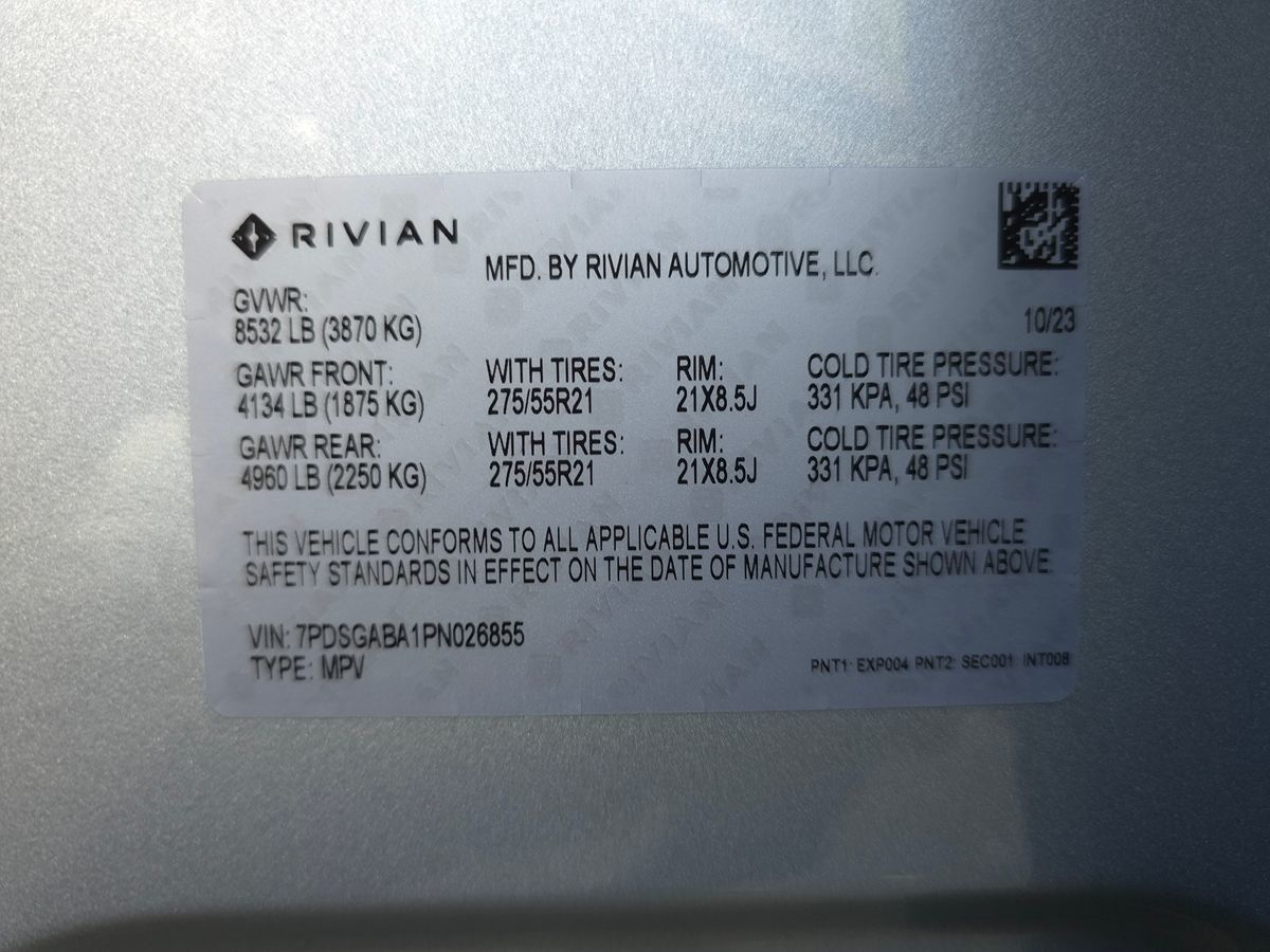 Rivian R1S photo 50
