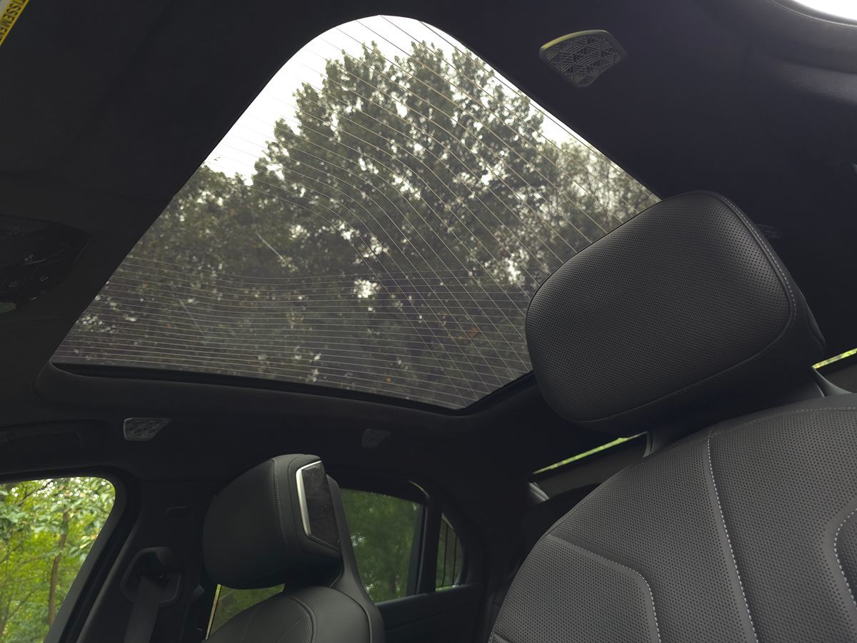 BMW i7 photo 68