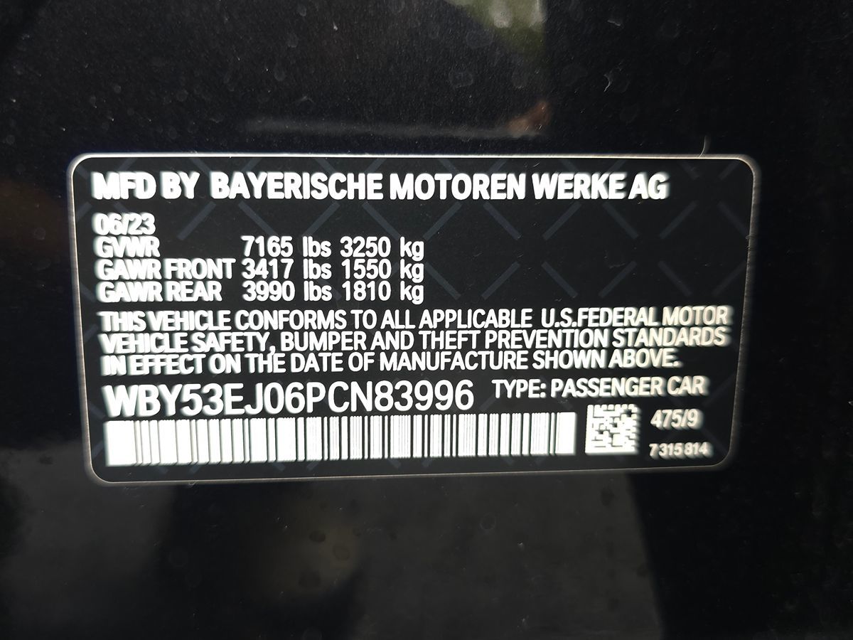 BMW i7 photo 69