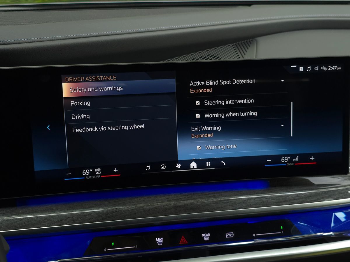 BMW i7 photo 57