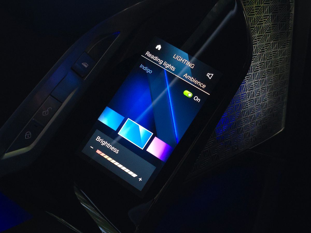 BMW i7 photo 37