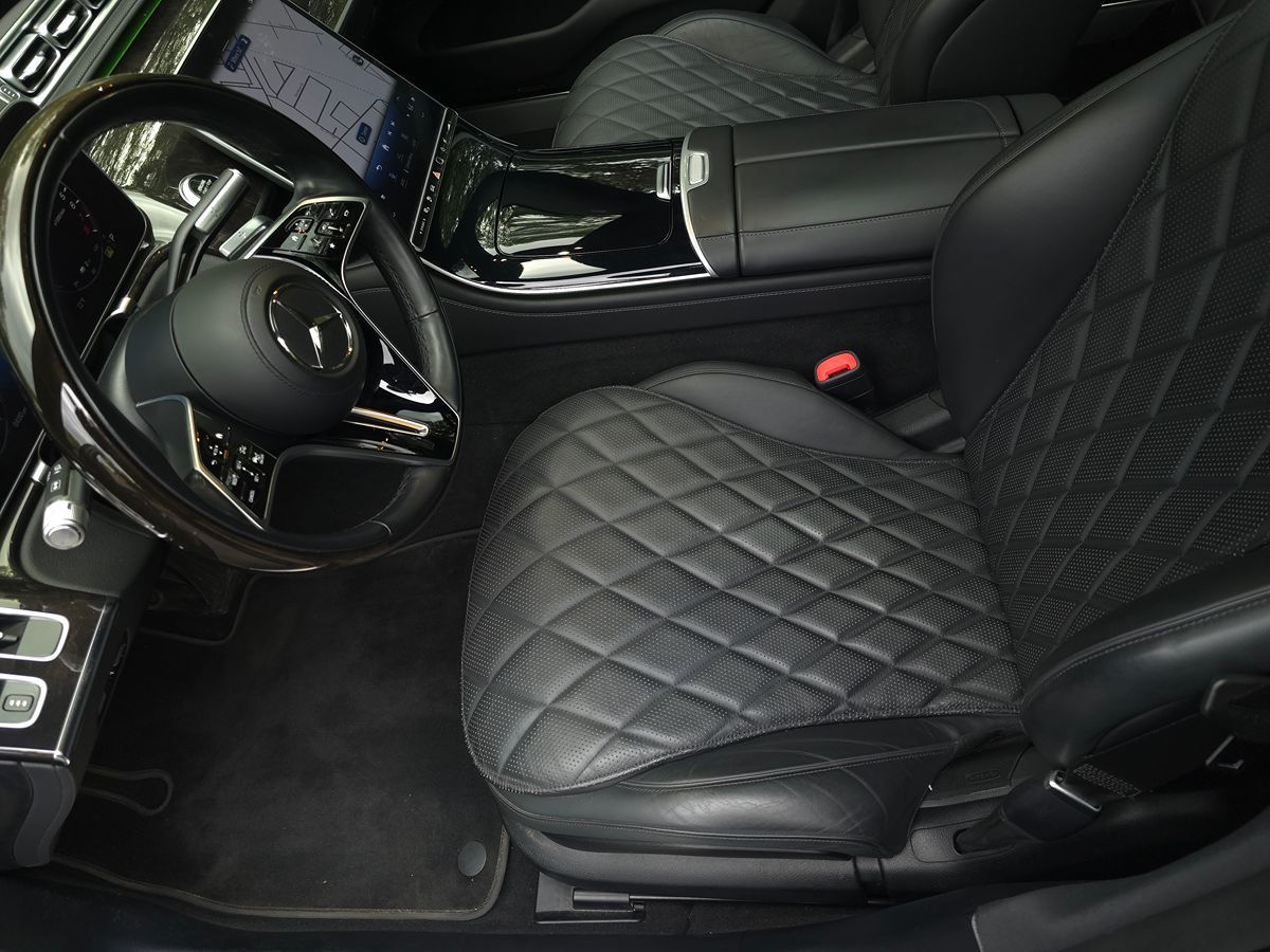 Mercedes-Benz s photo 11