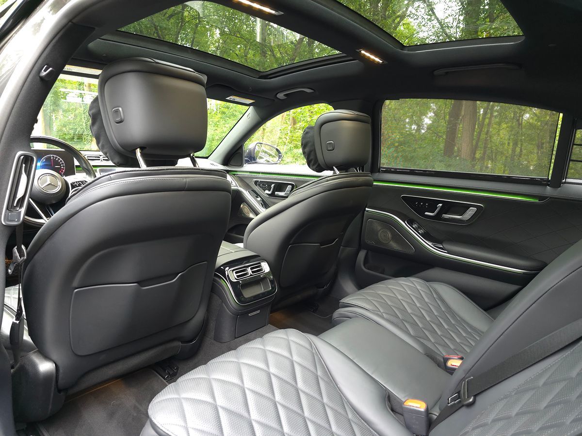 Mercedes-Benz s photo 13