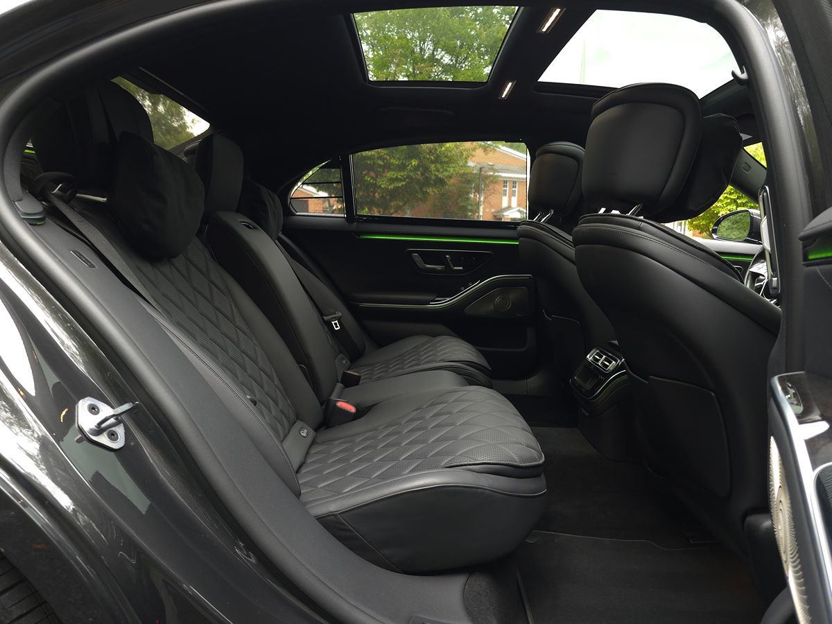 Mercedes-Benz s photo 17