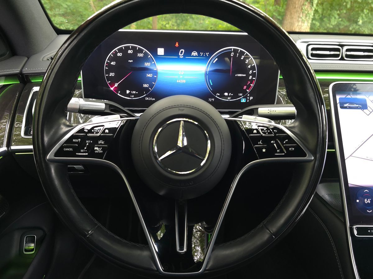 Mercedes-Benz s photo 30