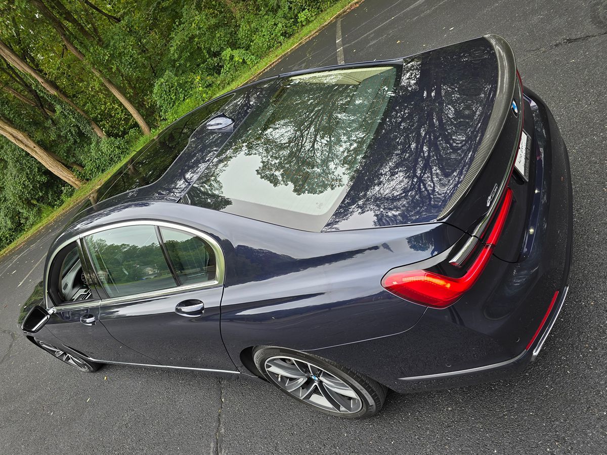 BMW 7 Series photo 79
