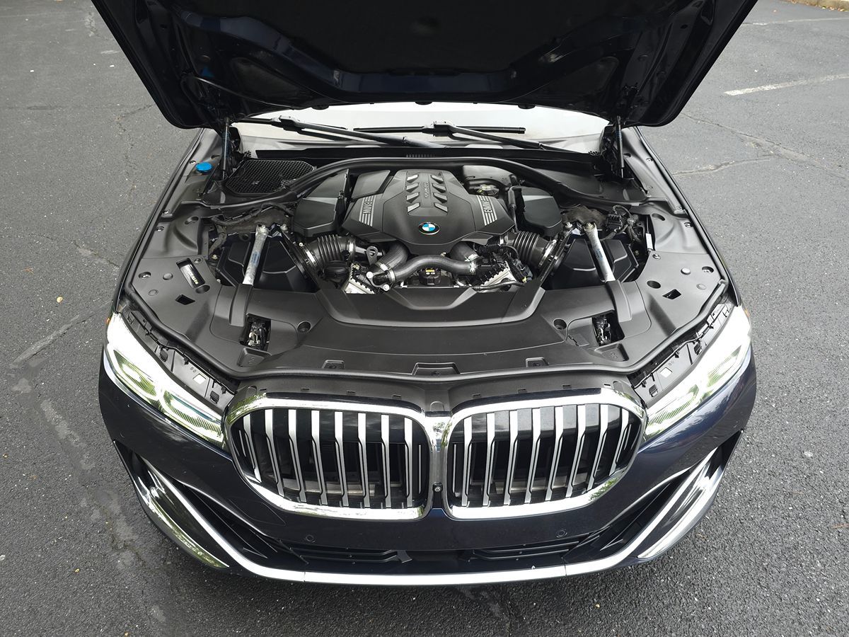 BMW 7 Series photo 73