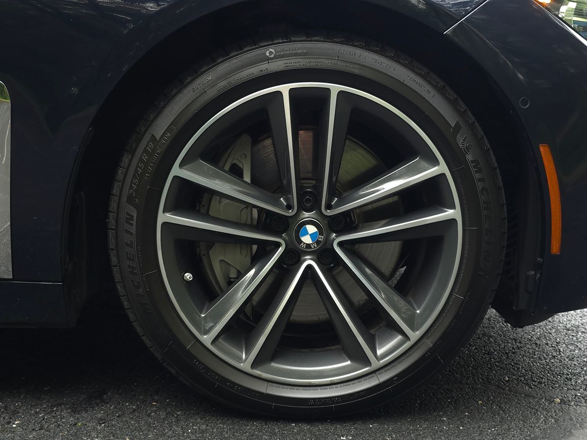 BMW 7 Series photo 72