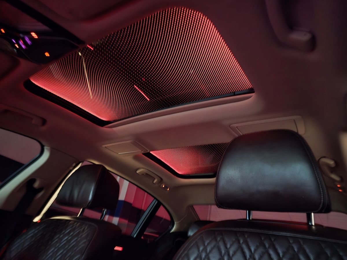 BMW 7 Series photo 27