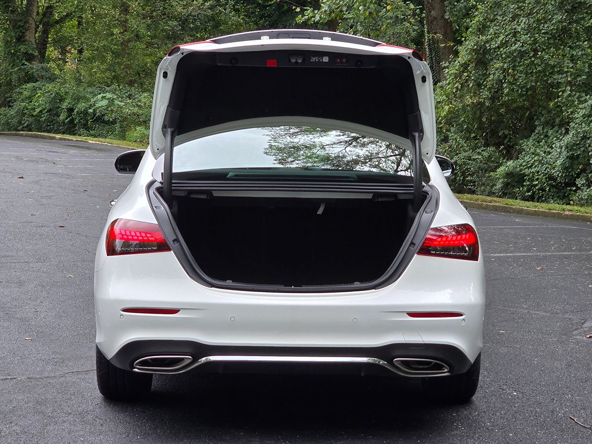 Mercedes-Benz e photo 57