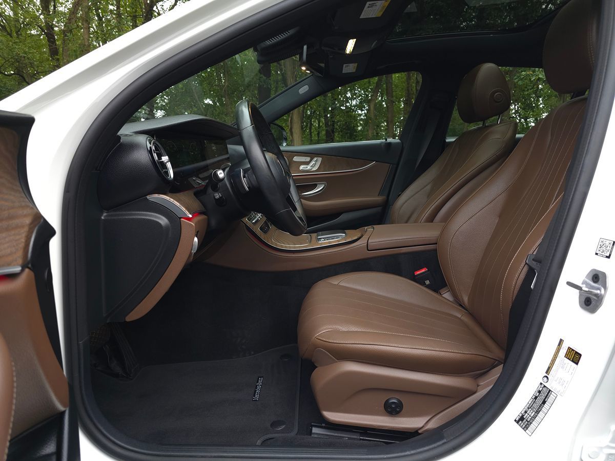 Mercedes-Benz e photo 11