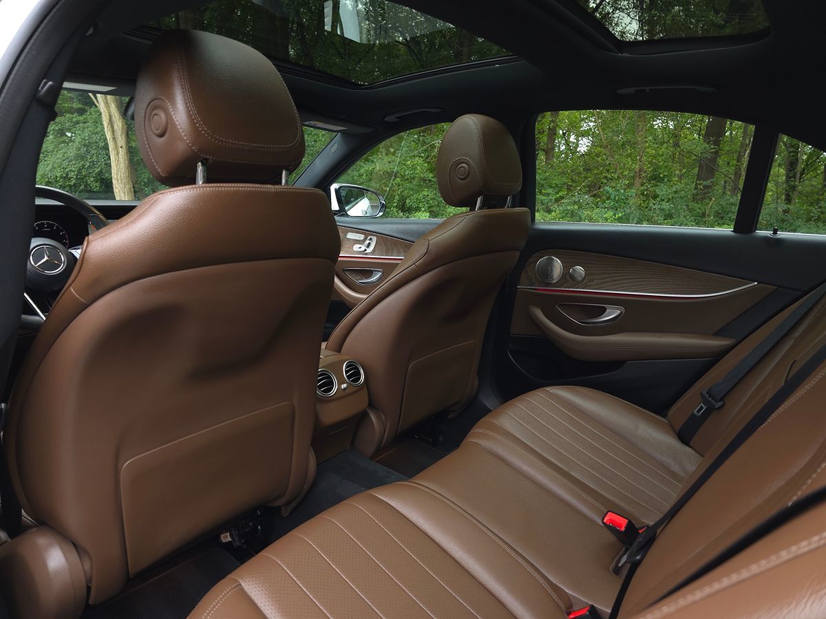 Mercedes-Benz e photo 14