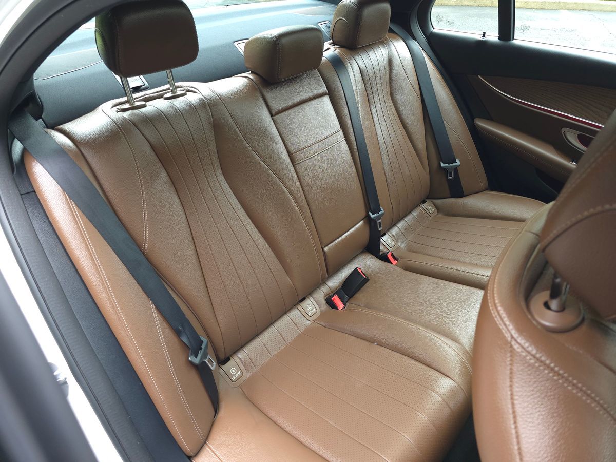 Mercedes-Benz e photo 17