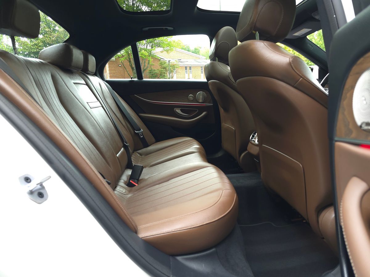 Mercedes-Benz e photo 18
