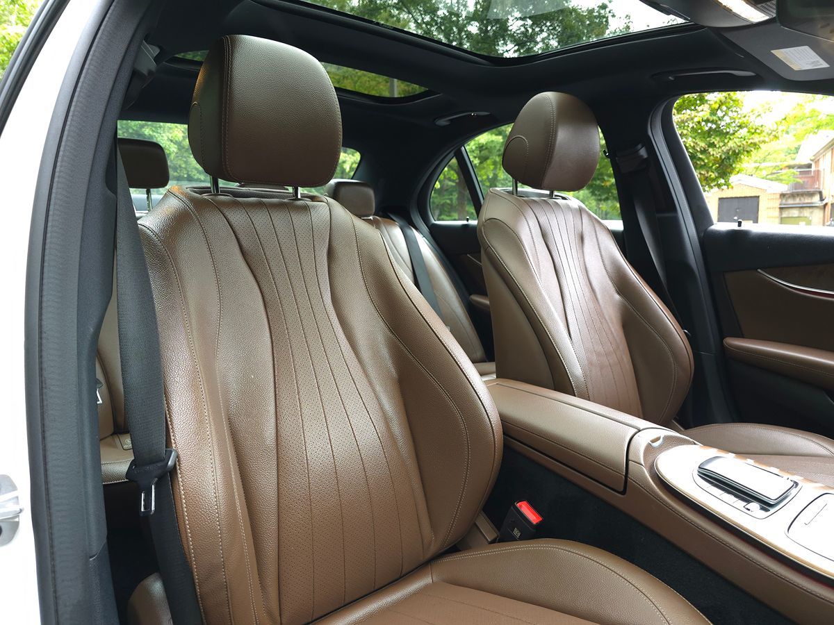 Mercedes-Benz e photo 20