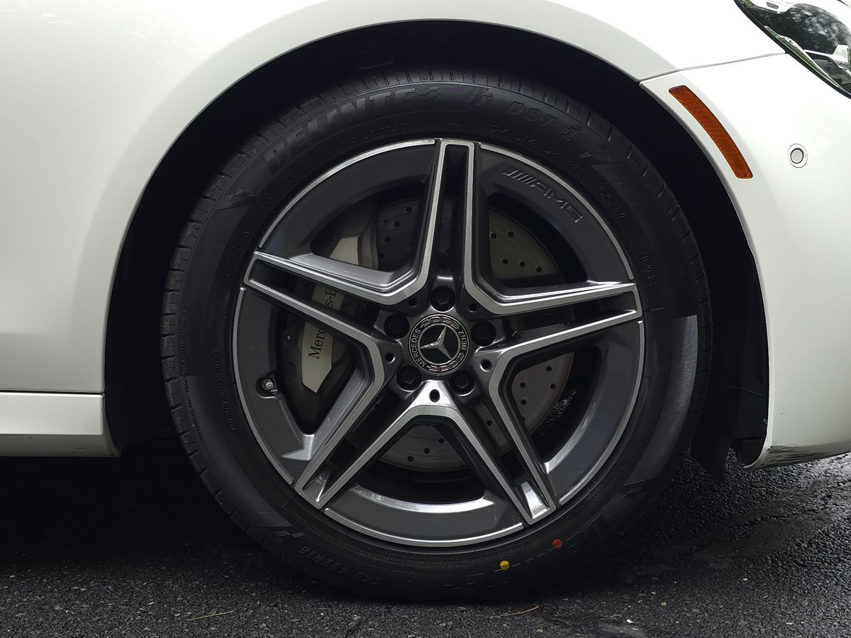 Mercedes-Benz e photo 54