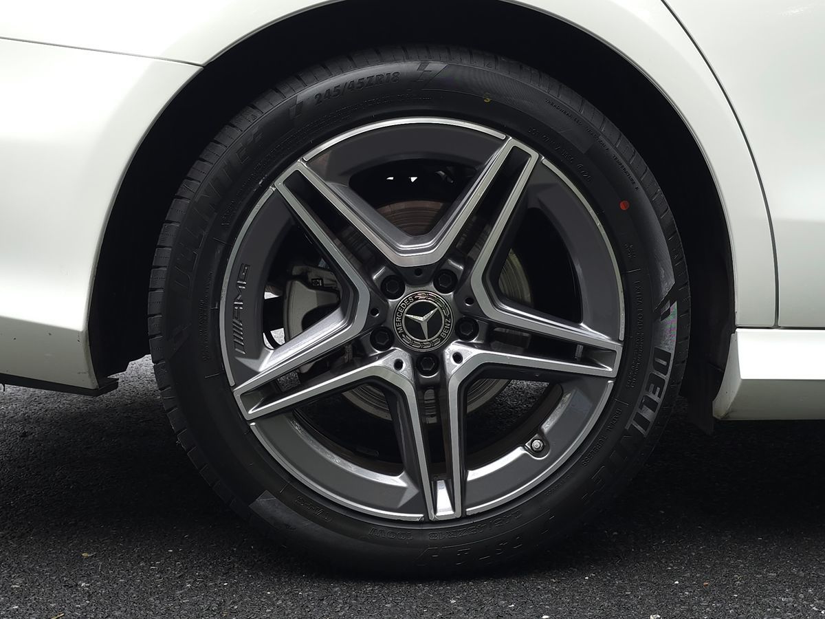 Mercedes-Benz e photo 55