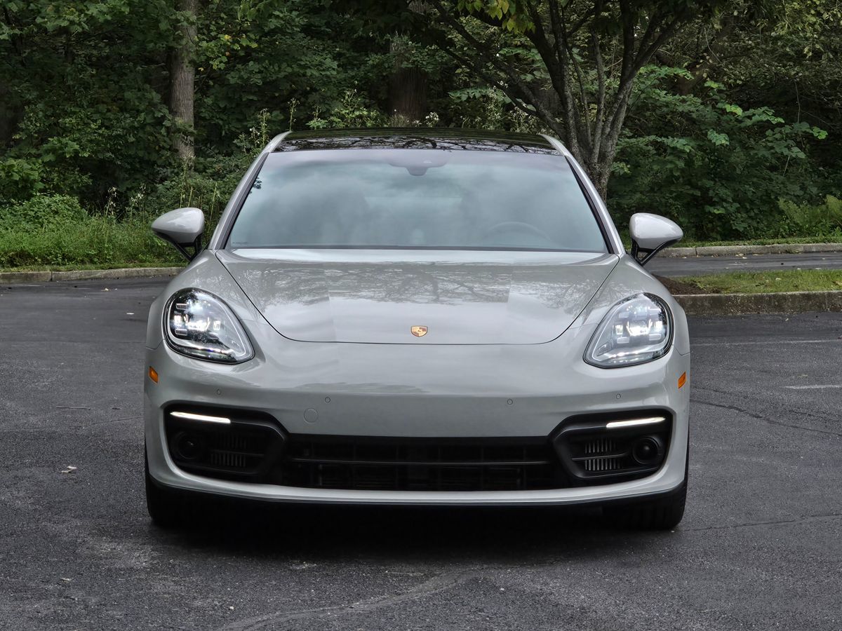 Porsche Panamera photo 9
