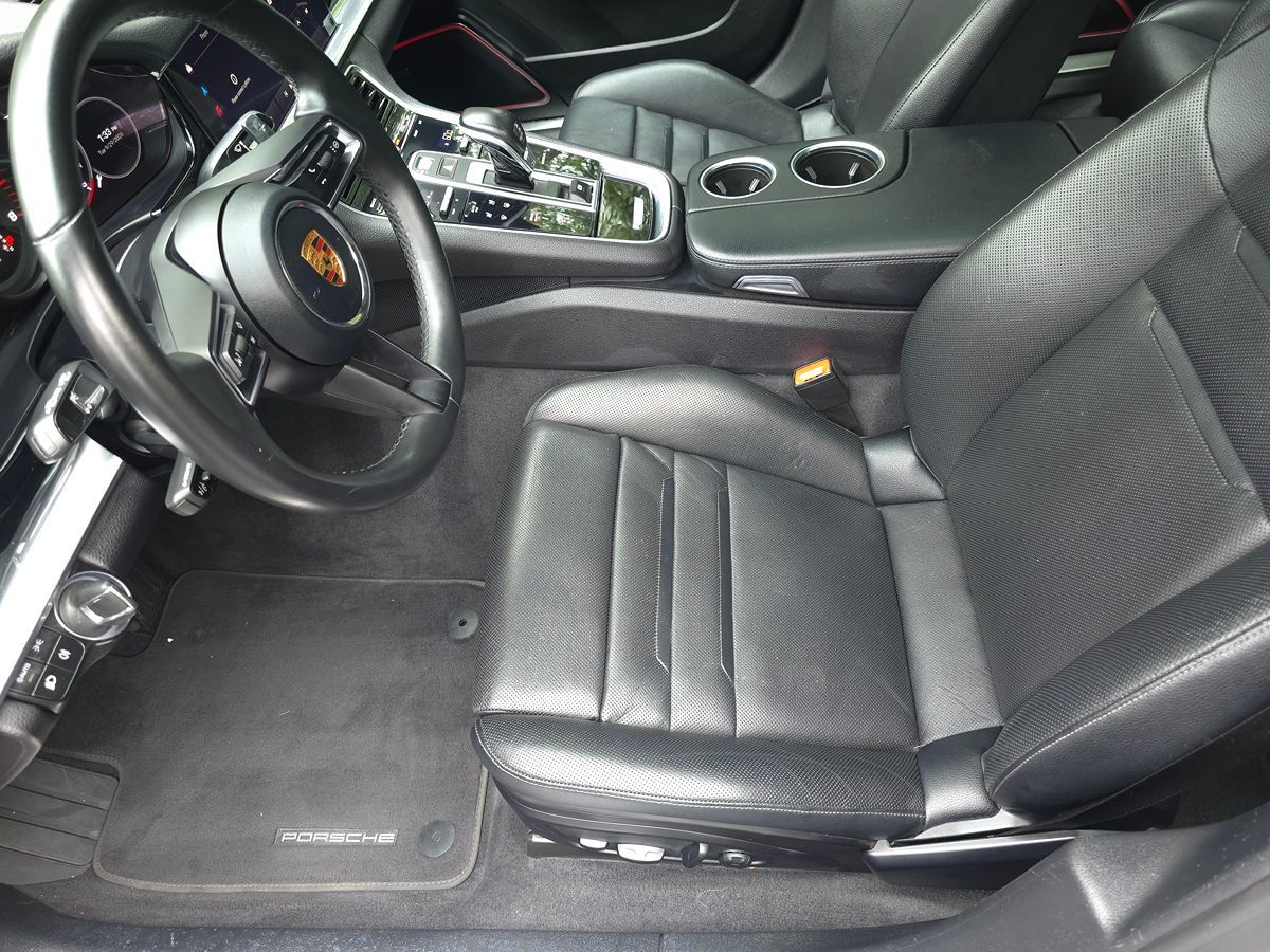Porsche Panamera photo 12
